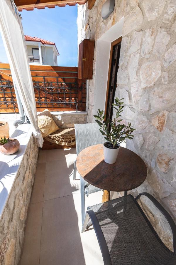 Nymphes House Pefkochori Villa Exterior foto